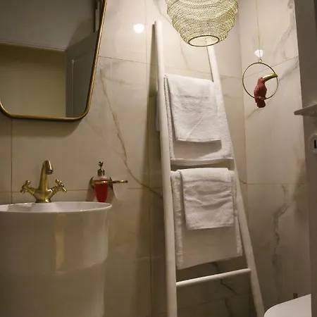 Casagreek Monastiraki - *