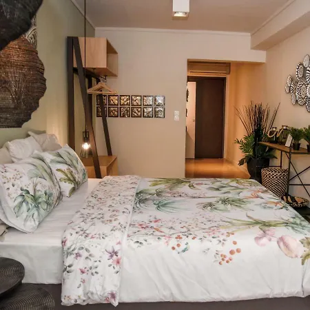 Casagreek Monastiraki - *